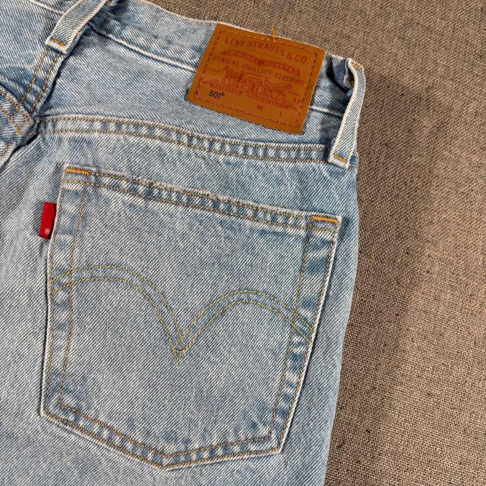 Levi's 501 Original Fit Jeans Men 25x32 Light Wash Denim Straight Leg Distressed